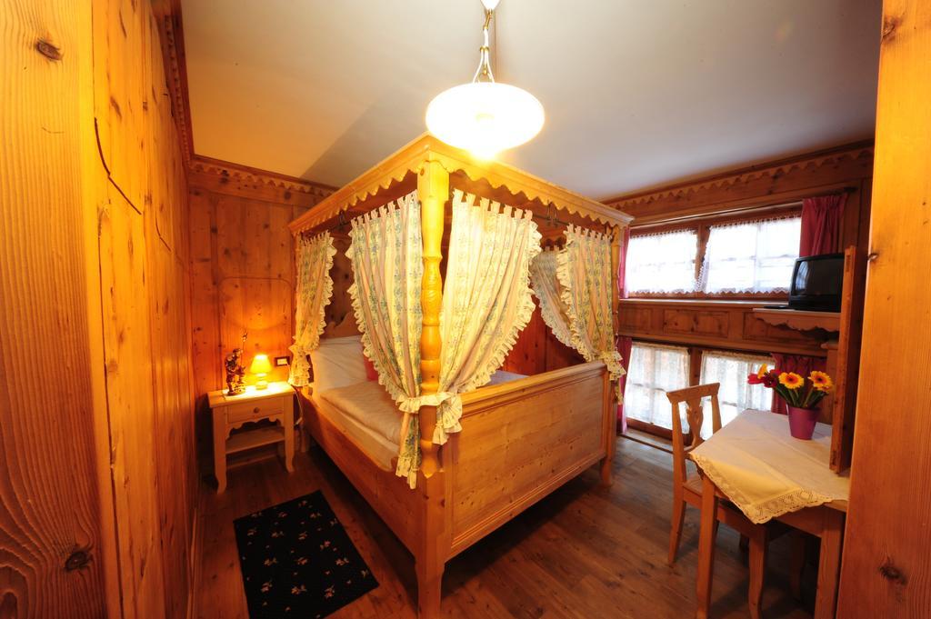 Chalet Alpenrose Bio Wellness Naturhotel Cogolo Camera foto