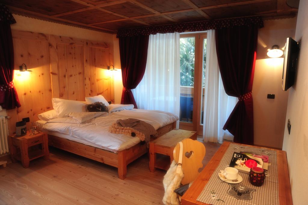 Chalet Alpenrose Bio Wellness Naturhotel Cogolo Esterno foto